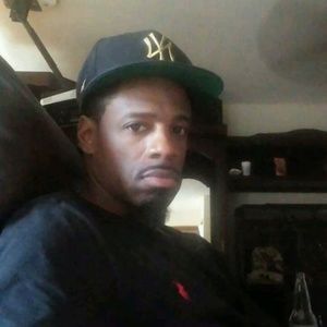 Meet your Posher, Dennis